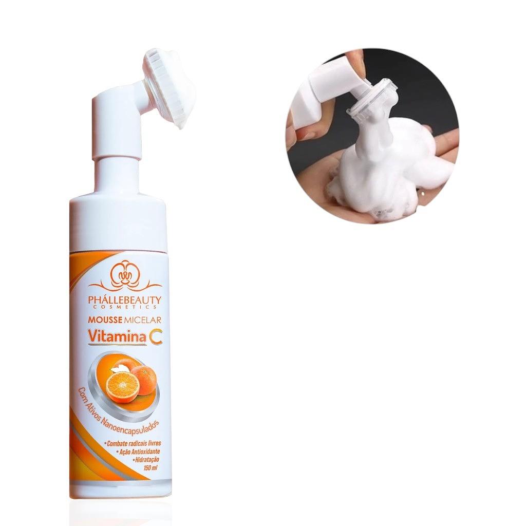 MOUSSE MICELAR VITAMINA C O Mousse Micelar Vitamina C foi desenvolvido com um blend nanotecnológico de ativos que proporcionam uma limpeza equilibrada, suave e eficaz, cuidando da pele sem agredir. Sua fórmula conta com os benefícios antioxidantes da Vitamina C, auxiliando na proteção contra os danos causados pelos radicais livres e contribuindo para uma pele mais iluminada e saudável. Além disso, possui um toque refrescante que promove sensação de conforto durante o uso, enquanto limpa, hidrata e cuida da pele no dia a dia. INFORMAÇÕES DO PRODUTO Ação: Limpeza facial micelar equilibrante ATIVOS Vitamina C Blend nanotecnológico de ativos BENEFÍCIOS Limpeza suave e eficaz Ação antioxidante Ajuda a iluminar a pele Hidrata enquanto limpa Proporciona sensação refrescante Mantém o equilíbrio da pele INDICAÇÃO Indicado para todos os tipos de pele. RESULTADO Pele limpa, hidratada, equilibrada e com aspecto mais luminoso e saudável. DIFERENCIAL Tecnologia micelar associada a um blend nanotecnológico e à Vitamina C, garantindo limpeza eficiente com ação antioxidante e sensação refrescante.