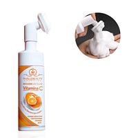 MOUSSE MICELAR VITAMINA C O Mousse Micelar Vitamina C foi desenvolvido com um blend nanotecnológico de ativos que proporcionam uma limpeza equilibrada, suave e eficaz, cuidando da pele sem agredir. Sua fórmula conta com os benefícios antioxidantes da Vitamina C, auxiliando na proteção contra os danos causados pelos radicais livres e contribuindo para uma pele mais iluminada e saudável. Além disso, possui um toque refrescante que promove sensação de conforto durante o uso, enquanto limpa, hidrata e cuida da pele no dia a dia. INFORMAÇÕES DO PRODUTO Ação: Limpeza facial micelar equilibrante ATIVOS Vitamina C Blend nanotecnológico de ativos BENEFÍCIOS Limpeza suave e eficaz Ação antioxidante Ajuda a iluminar a pele Hidrata enquanto limpa Proporciona sensação refrescante Mantém o equilíbrio da pele INDICAÇÃO Indicado para todos os tipos de pele. RESULTADO Pele limpa, hidratada, equilibrada e com aspecto mais luminoso e saudável. DIFERENCIAL Tecnologia micelar associada a um blend nanotecnológico e à Vitamina C, garantindo limpeza eficiente com ação antioxidante e sensação refrescante.